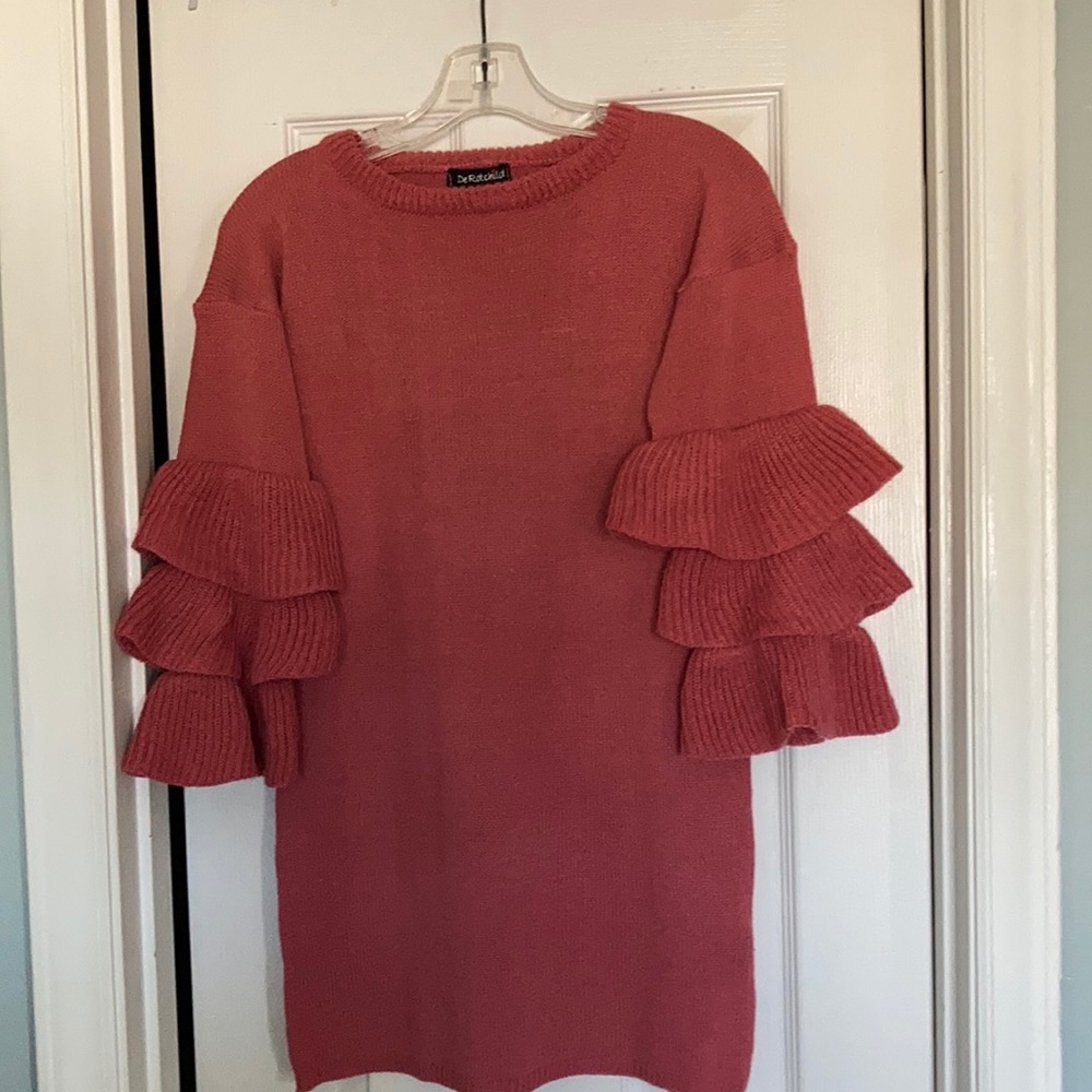 DeRotchild Soft Pink Seater with ruffle sleeves